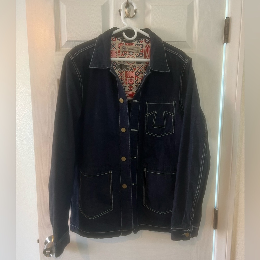 Eat dust jacket size xl
